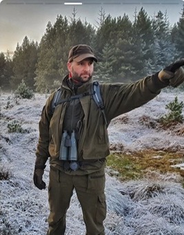 Elias Raiser im Wald